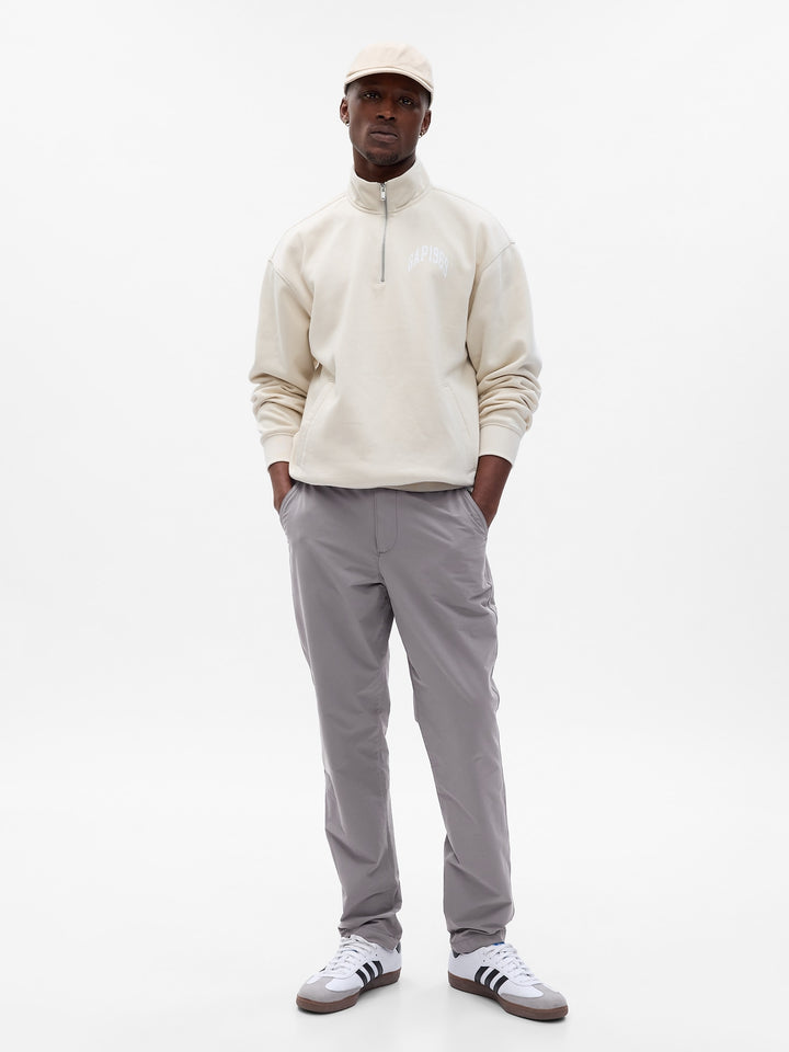 Gap E-Waist Modern Khakis in Straight Fit