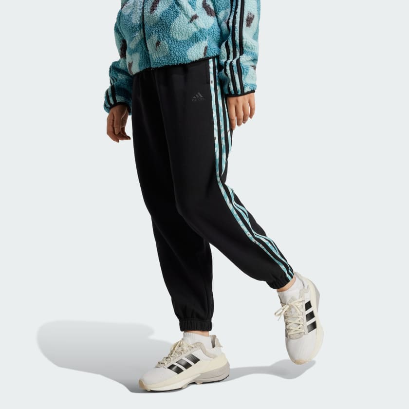 Adidas Essentials 3-Stripes Animal-Print 7/8 Pants