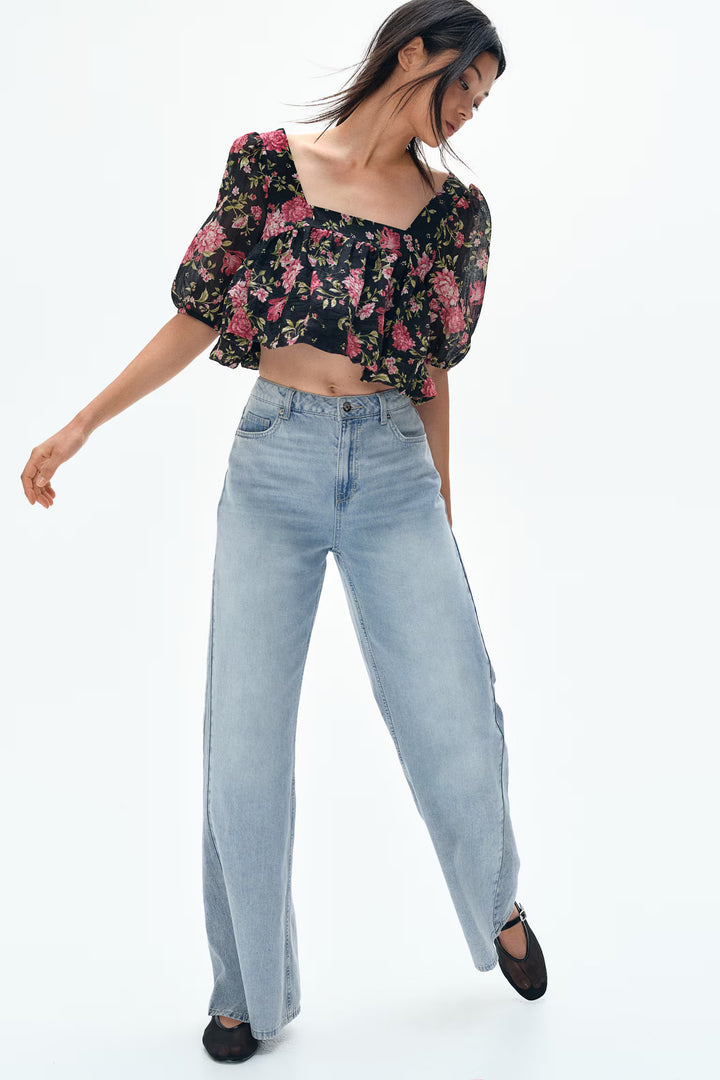 H&M Feather Soft Flared Ultra High Jeans
