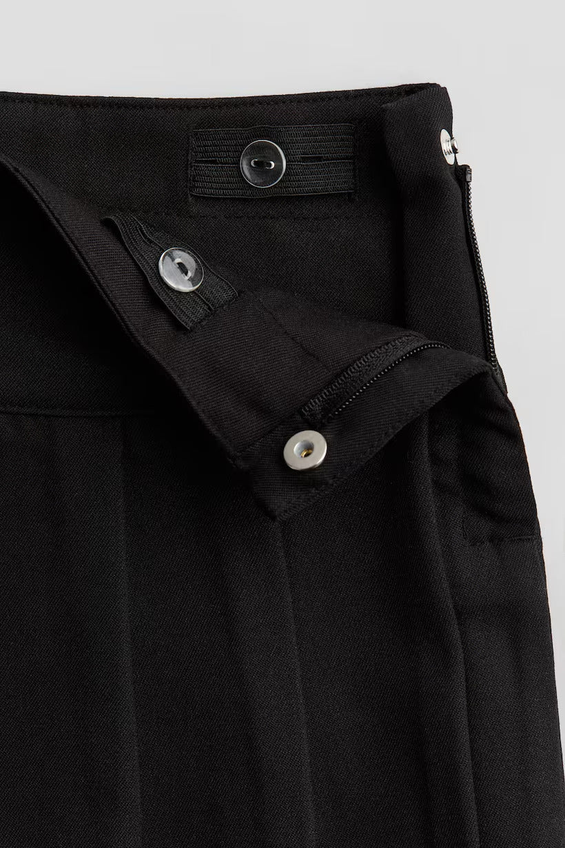 H&M Pleated Twill Skirt