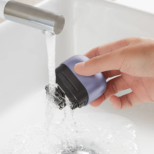 Panasonic "Swipe Right" Compact On-the-Go Shaver for Women SKU: ES-CM3A-W