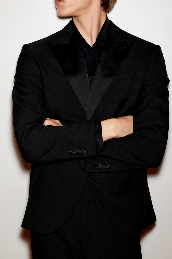 H&M Slim Fit Single-Breasted Tuxedo Jacket