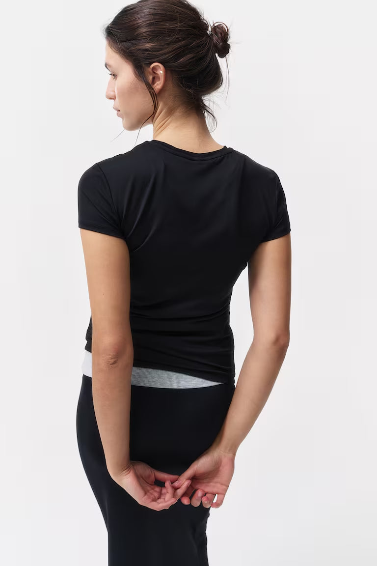 H&M FITTED T-SHIRT