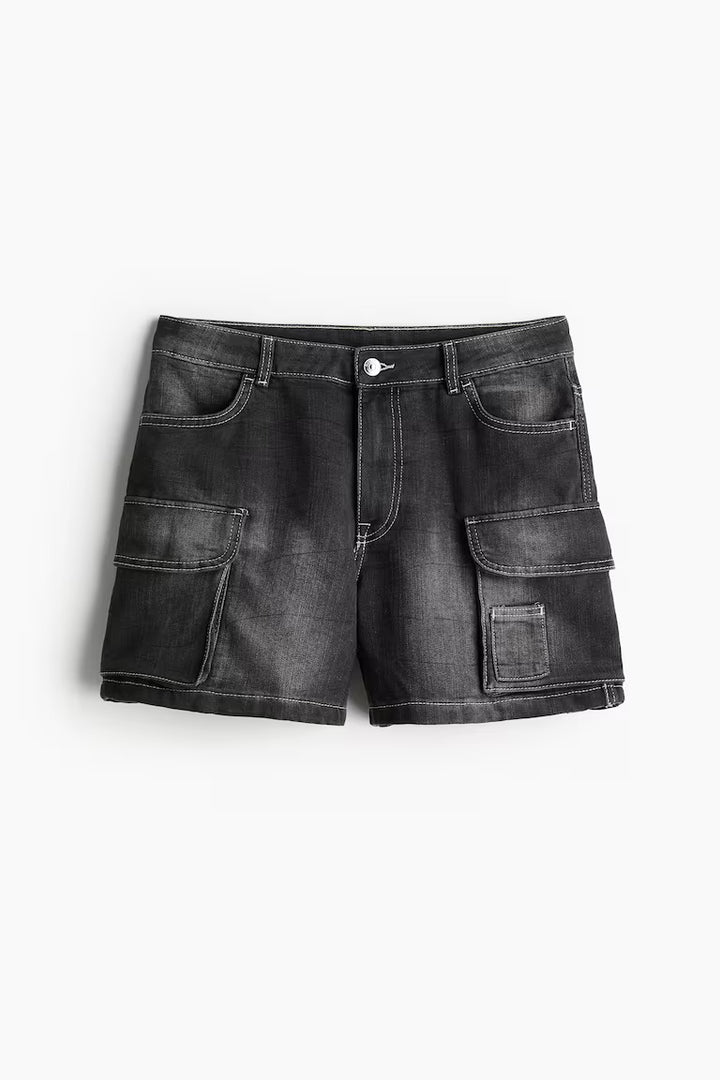 H&M REGULAR DENIM CARGO SHORTS