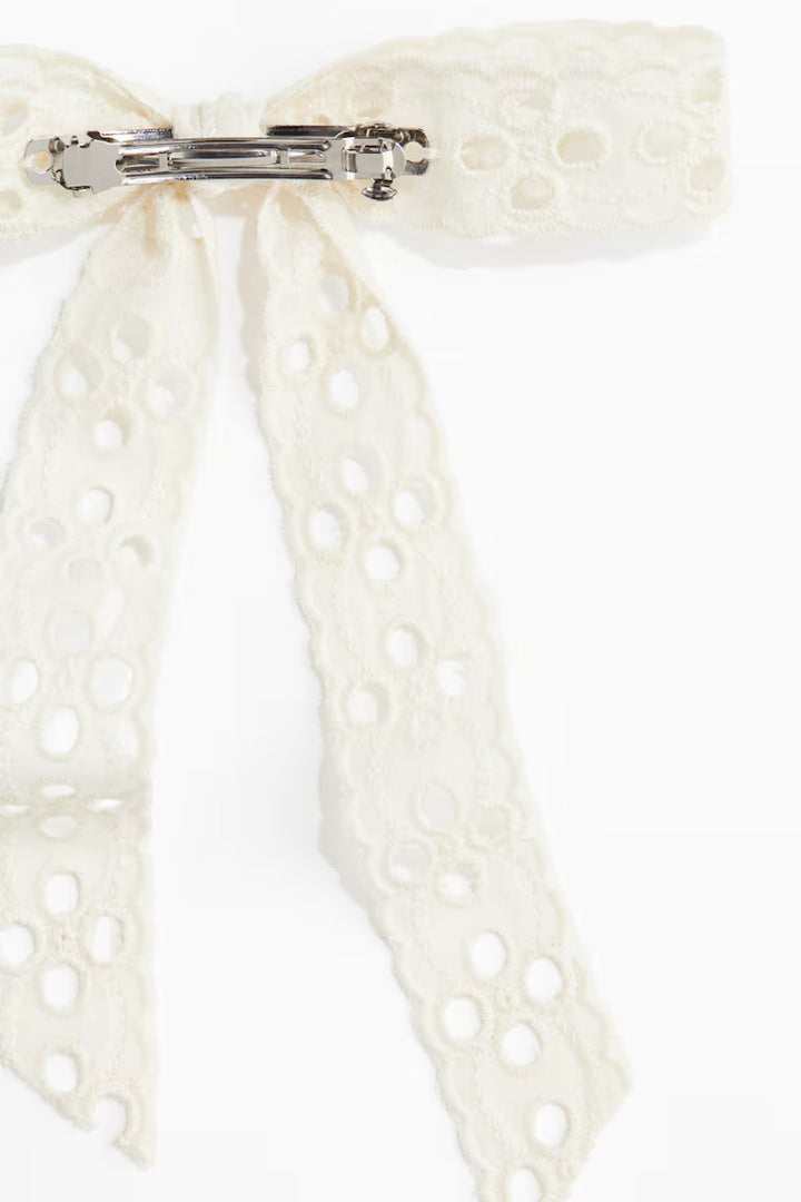 H&M EYELET-EMBROIDERED BOW HAIR CLIP