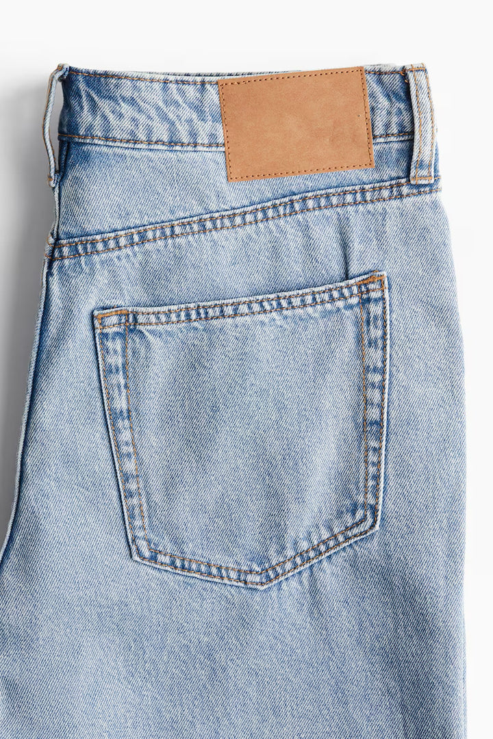 H&M LOW KNEE-LENGTH DENIM SHORTS
