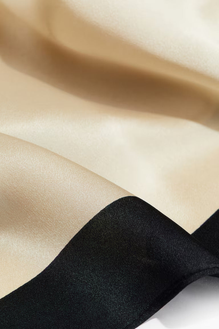 H&M PRINTED SILK SCARF