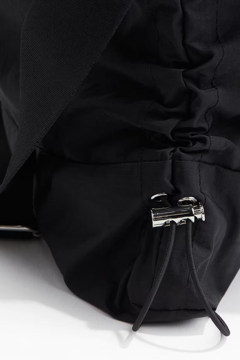 H&M NYLON MESSENGER BAG