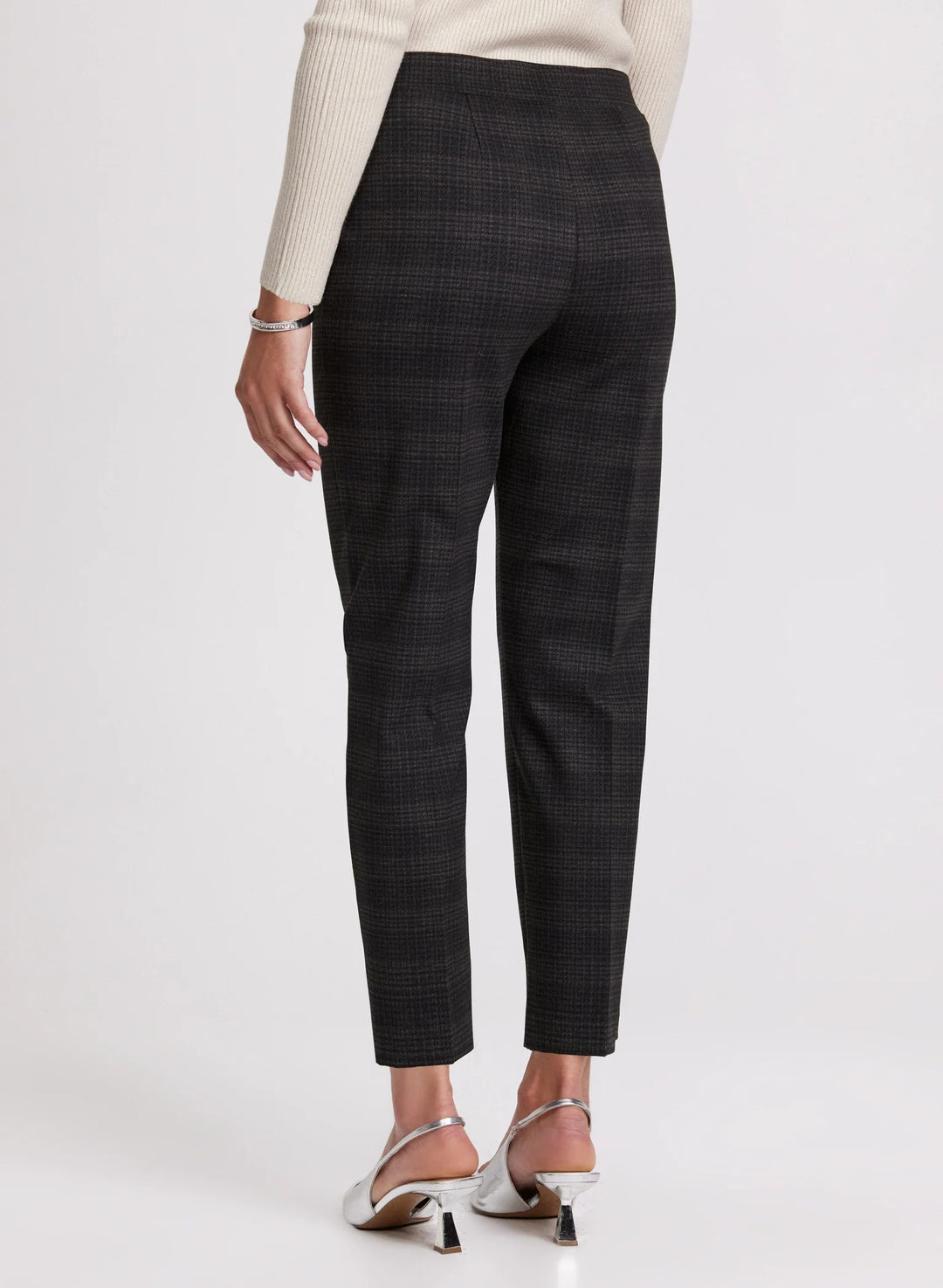 LAURA Sofia Plaid Print Slim-Leg Pants - Short