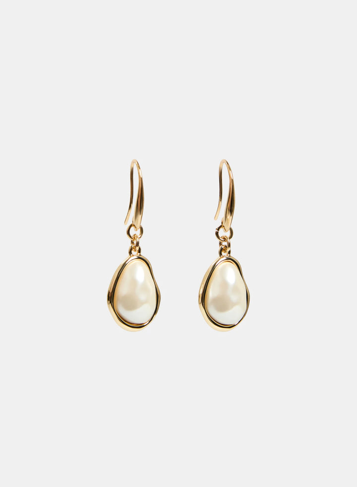 Laura Pearl Dangle Earrings