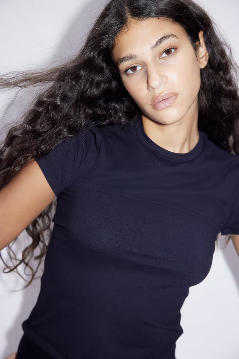 H&M FITTED T-SHIRT