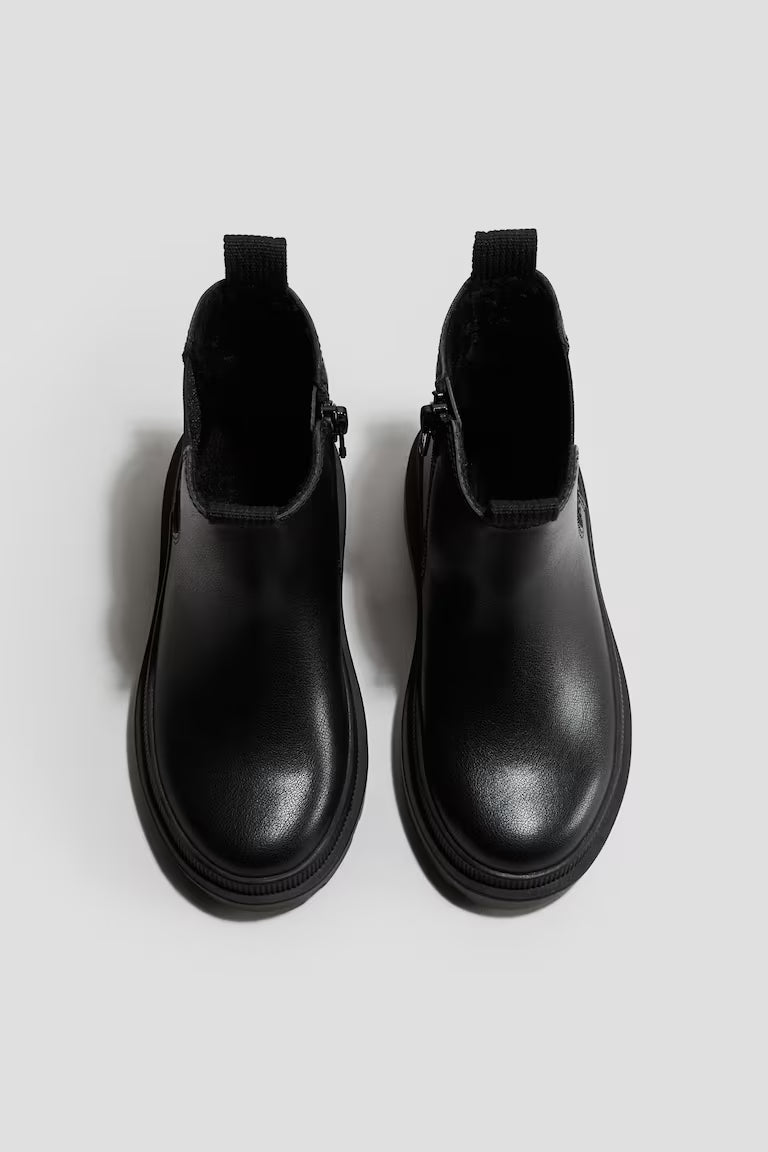 H&M Chelsea Boots