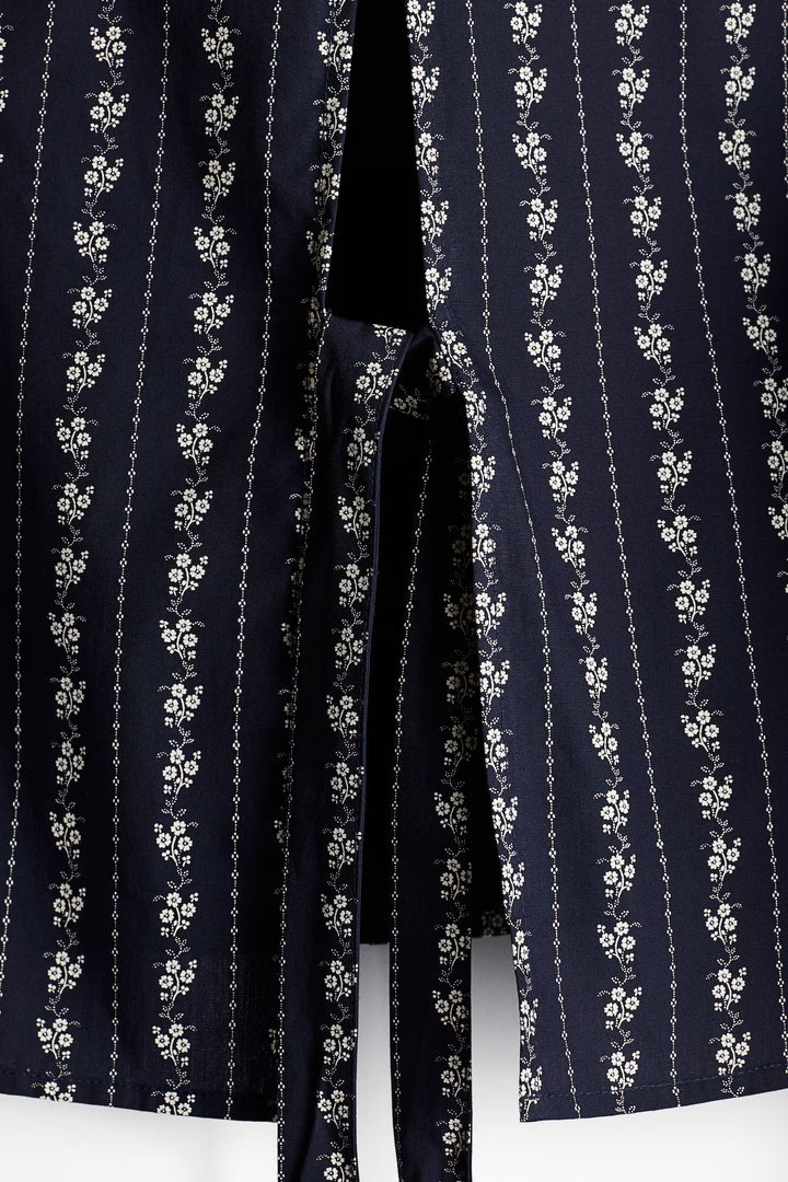 H&M Tie-Detail Crop Top