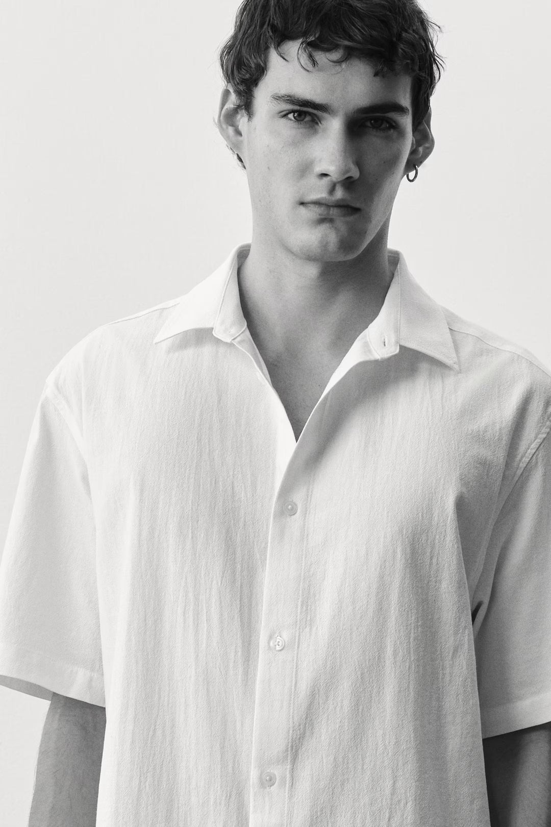 H&M Regular Fit Textured shirt