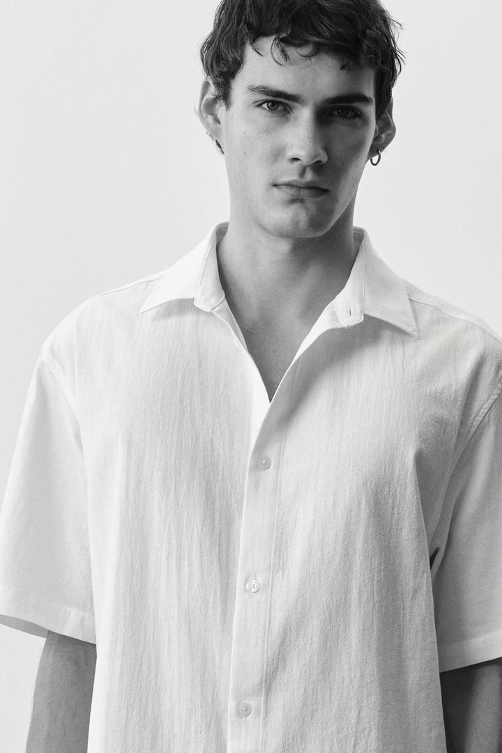 H&M Regular Fit Textured shirt