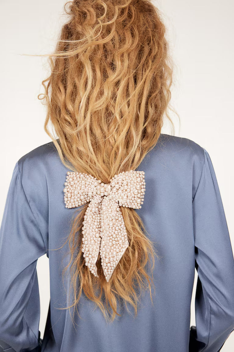 H&M HAIR CLIP WITH BOW
