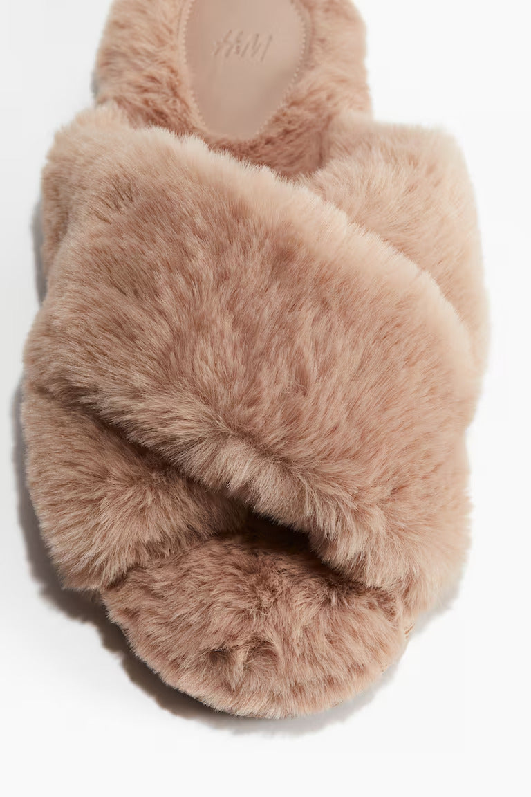 H&M FLUFFY SLIPPERS