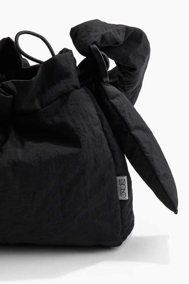 H&M PADDED SPORTS SHOULDER BAG