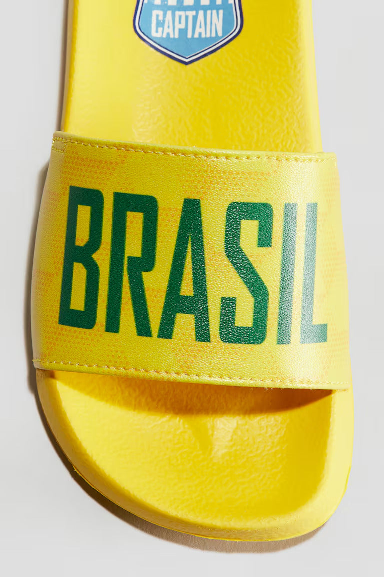 H&M PRINTED POOL SHOES