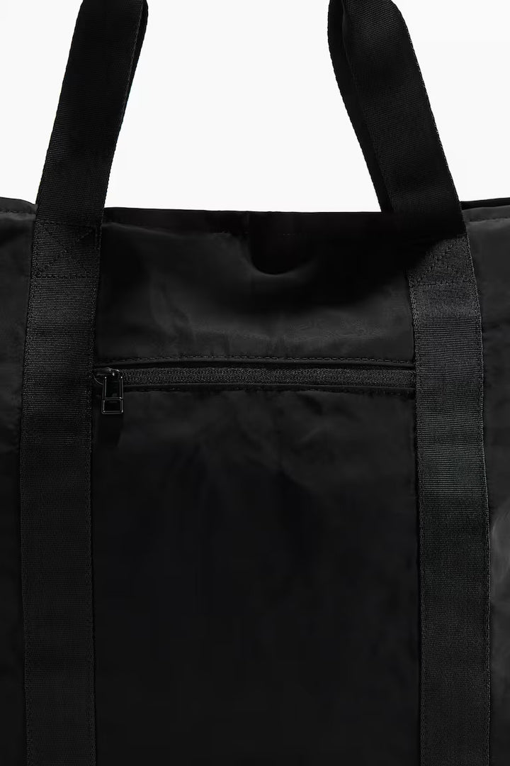 H&M WATER-REPELLENT SPORTS BAG