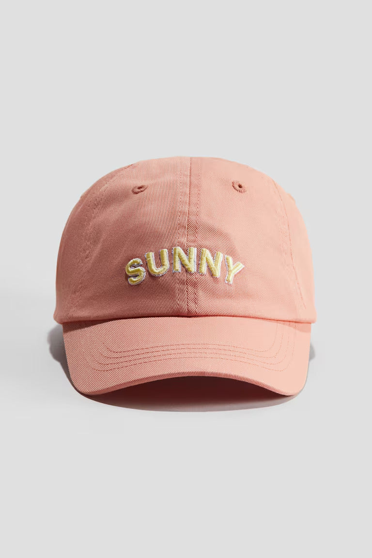 H&M CAP WITH EMBROIDERED DETAIL