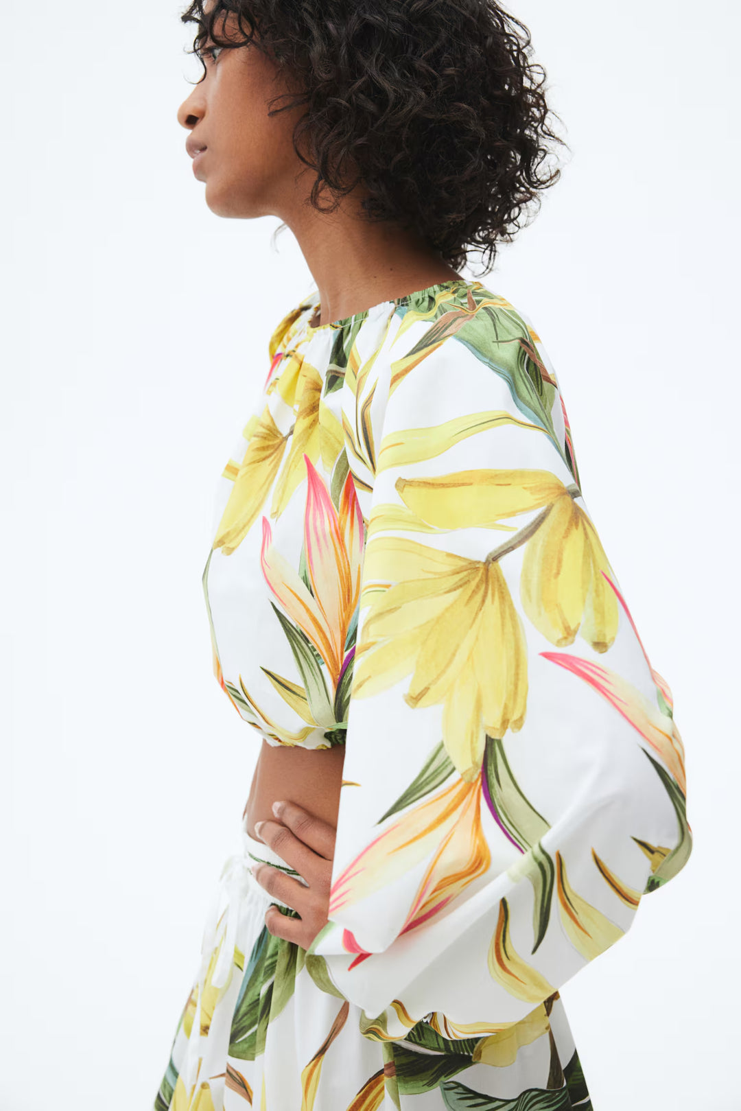 H&M Cropped Poplin Blouse