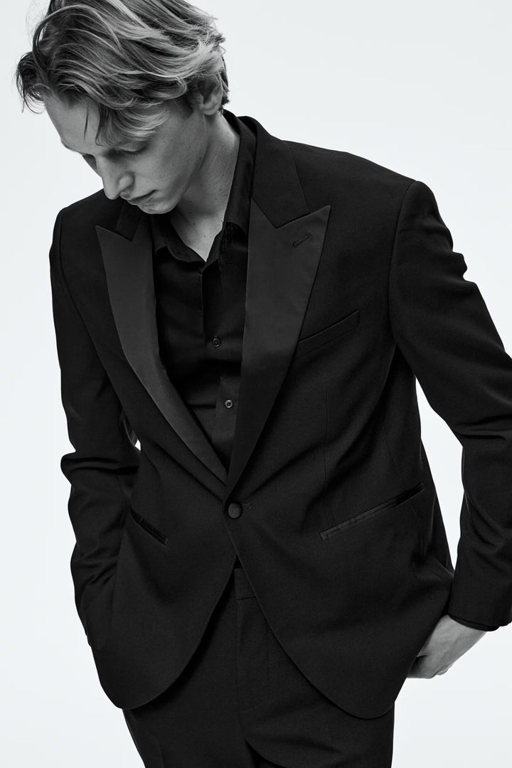 H&M Slim Fit Single-Breasted Tuxedo Jacket