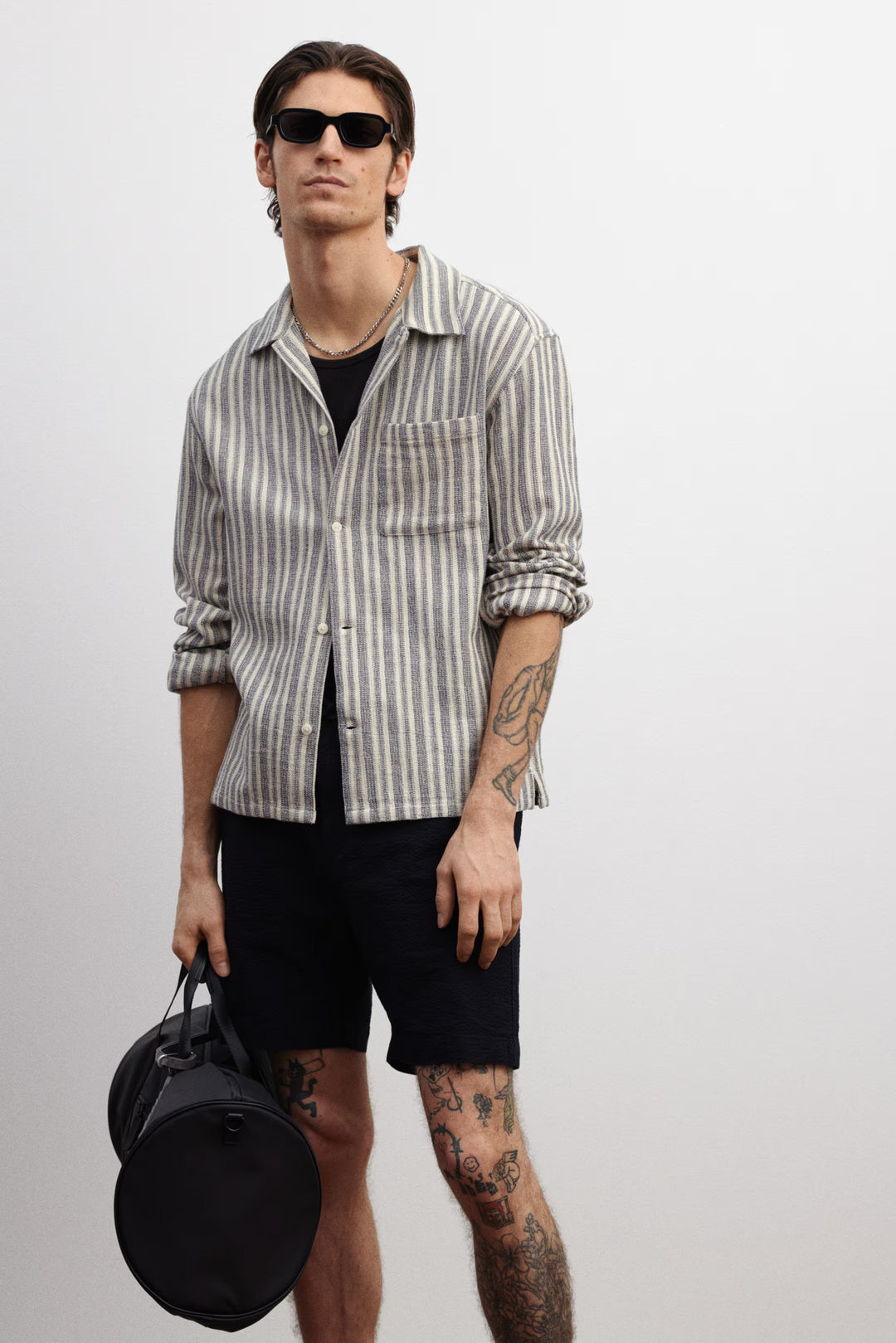 H&M Regular-Fit Textured Shirt