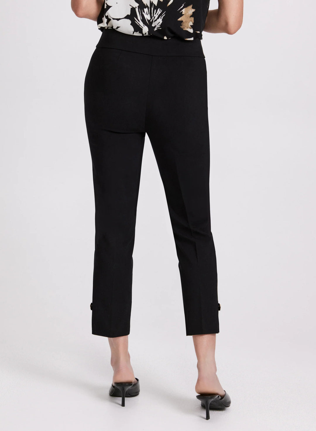 LAURA Sofia Slim-Leg Pants - Short