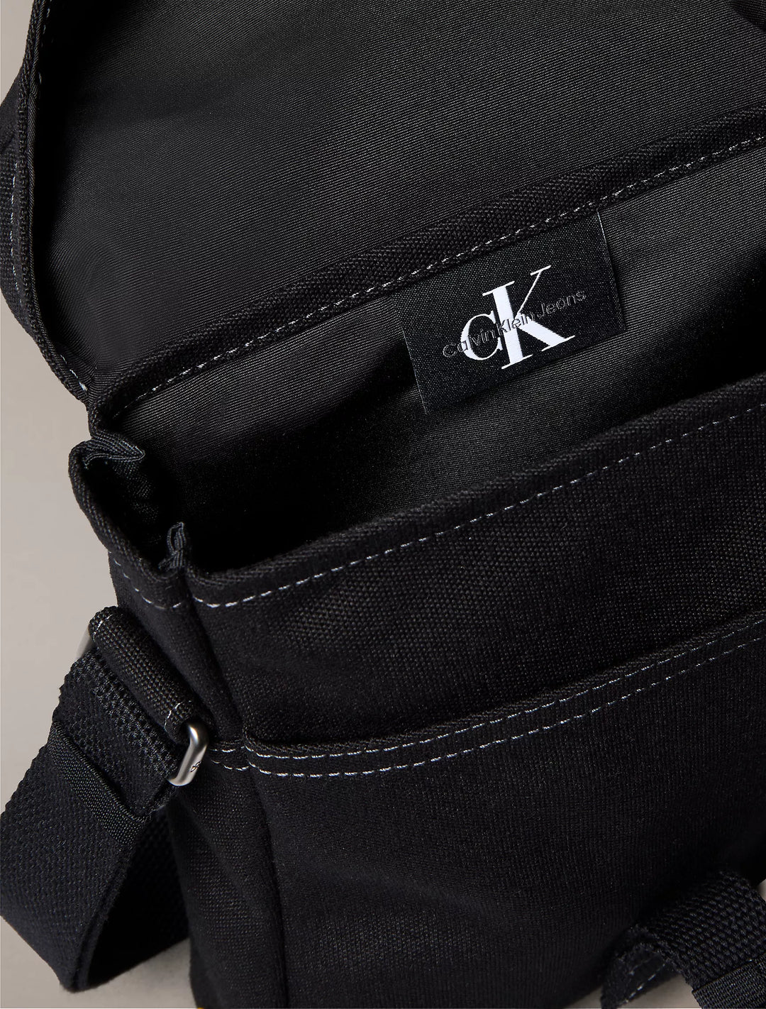 Calvin Klein Workwear Flap Reporter Bag