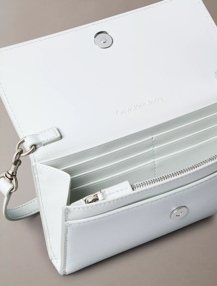 Calvin Klein Sculpted Impression Wallet