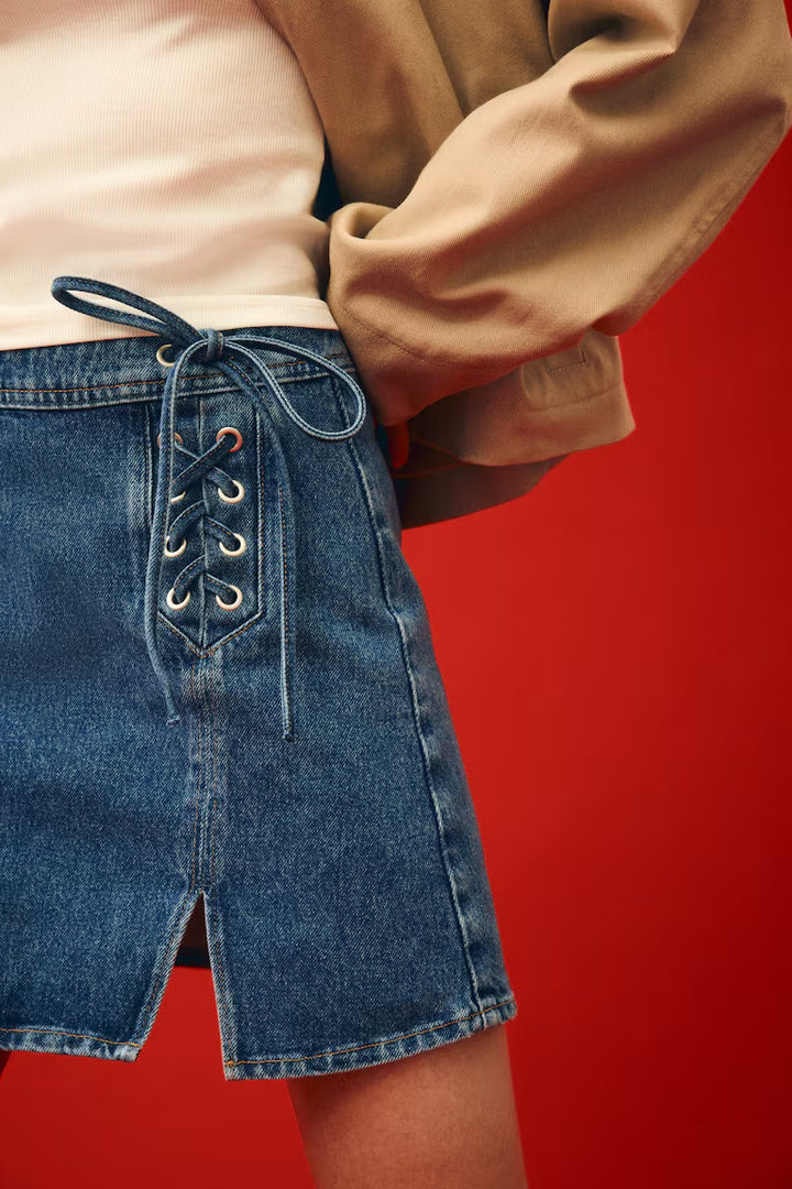 H&M LACING-DETAIL DENIM MINI SKIRT