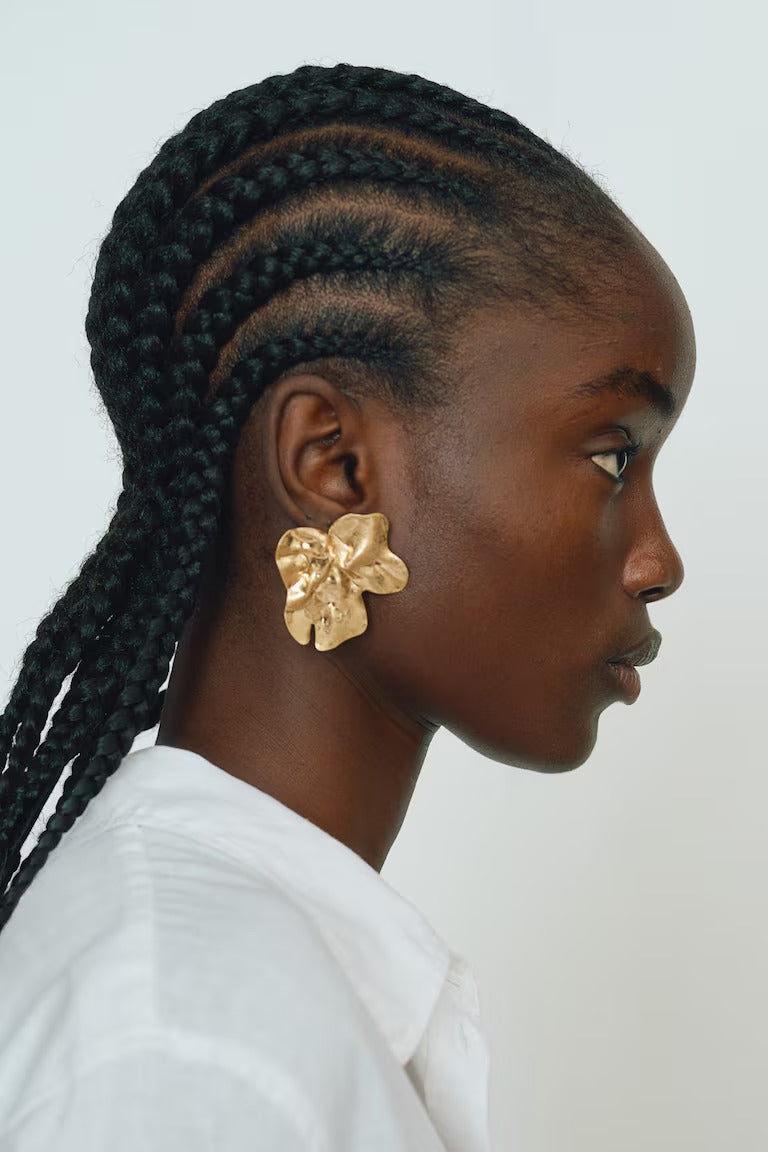 H&M PETAL-SHAPED EARRINGS