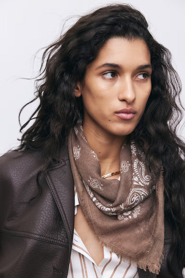 H&M PATTERNED SCARF