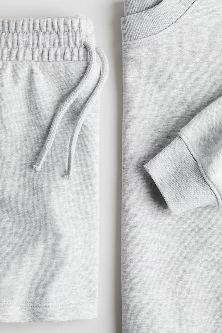H&M 2-PIECE SWEATSHIRT AND SHORTS SET