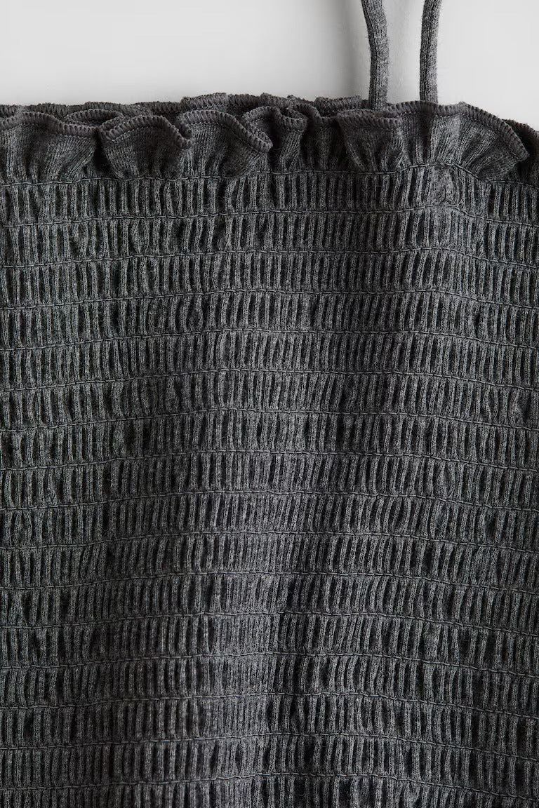 H&M SMOCKED CROP TOP