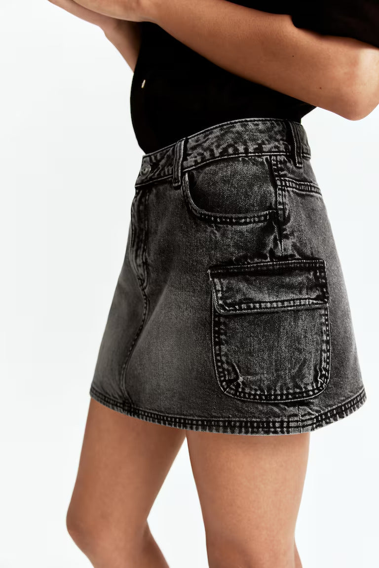 H&M DENIM CARGO MINI SKIRT