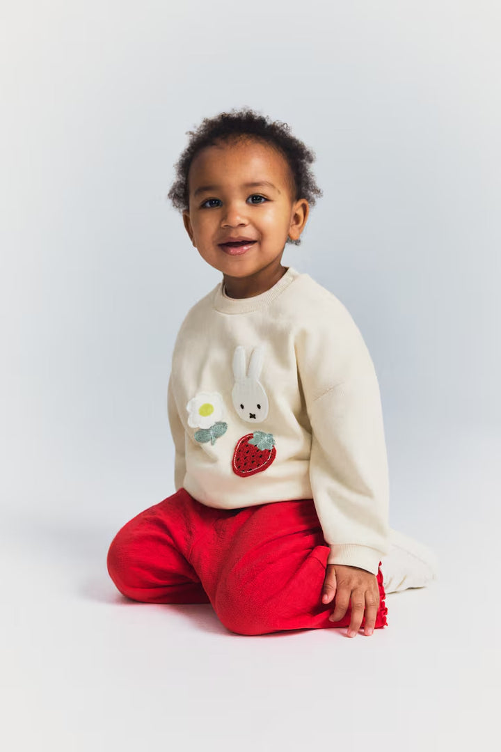 H&M APPLIQUÉD SWEATSHIRT