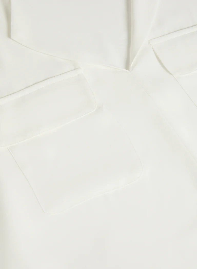 LAURA Sleeveless Pocket Blouse