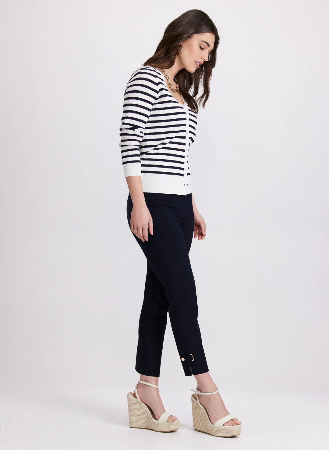 LAURA Sofia Slim-Leg Pants - Short