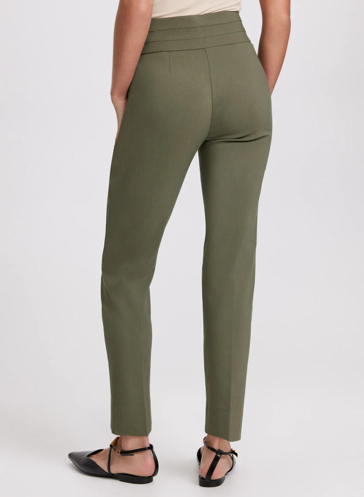 LAURA Sofia Slim-Leg Pants - Short