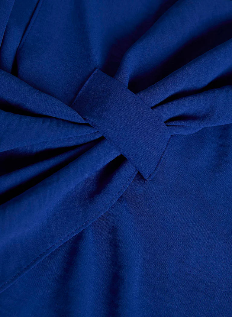 LAURA Textured Crepe Shawl