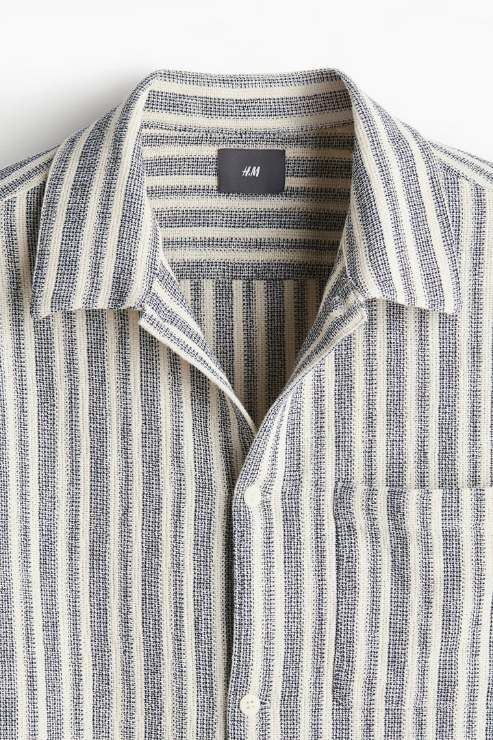 H&M Regular-Fit Textured Shirt