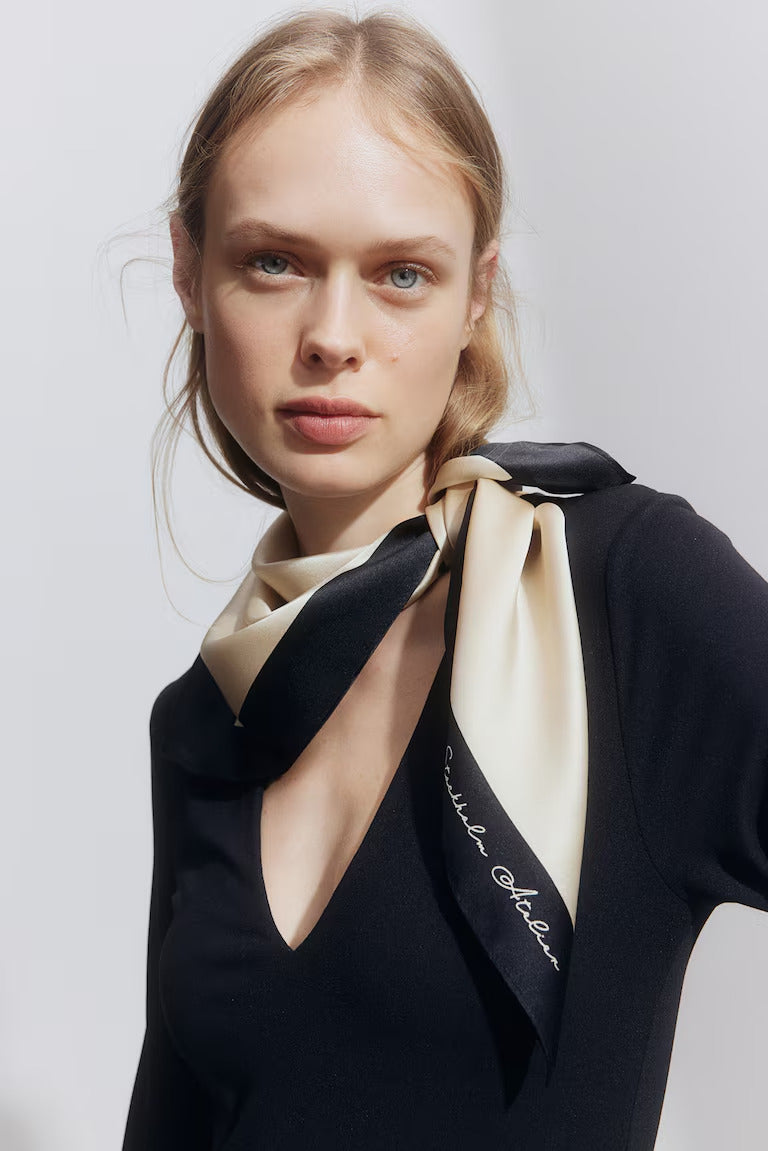 H&M PRINTED SILK SCARF