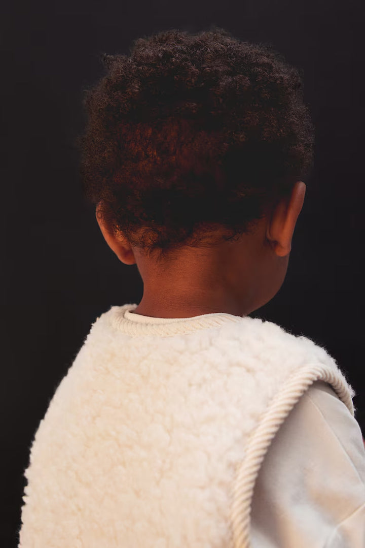 H&M WOOL-BLEND TEDDY FLEECE VEST
