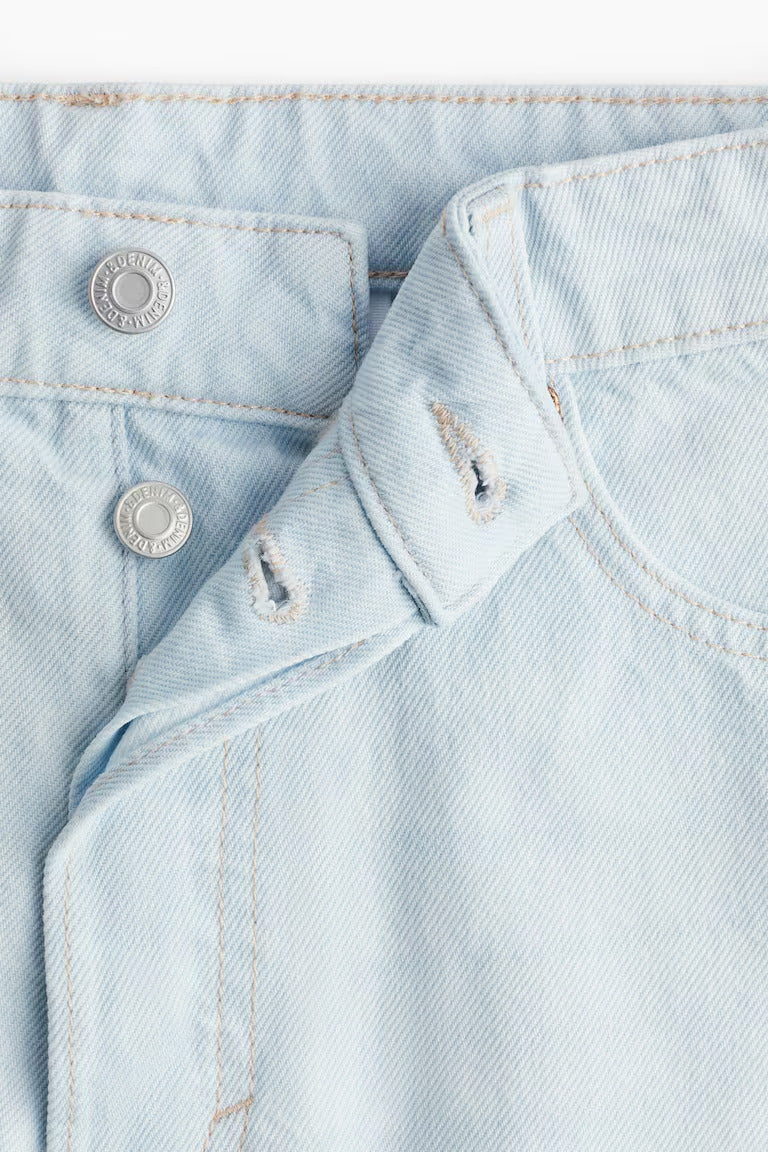 H&M HIGH-WAIST KNEE-LENGTH DENIM SHORTS