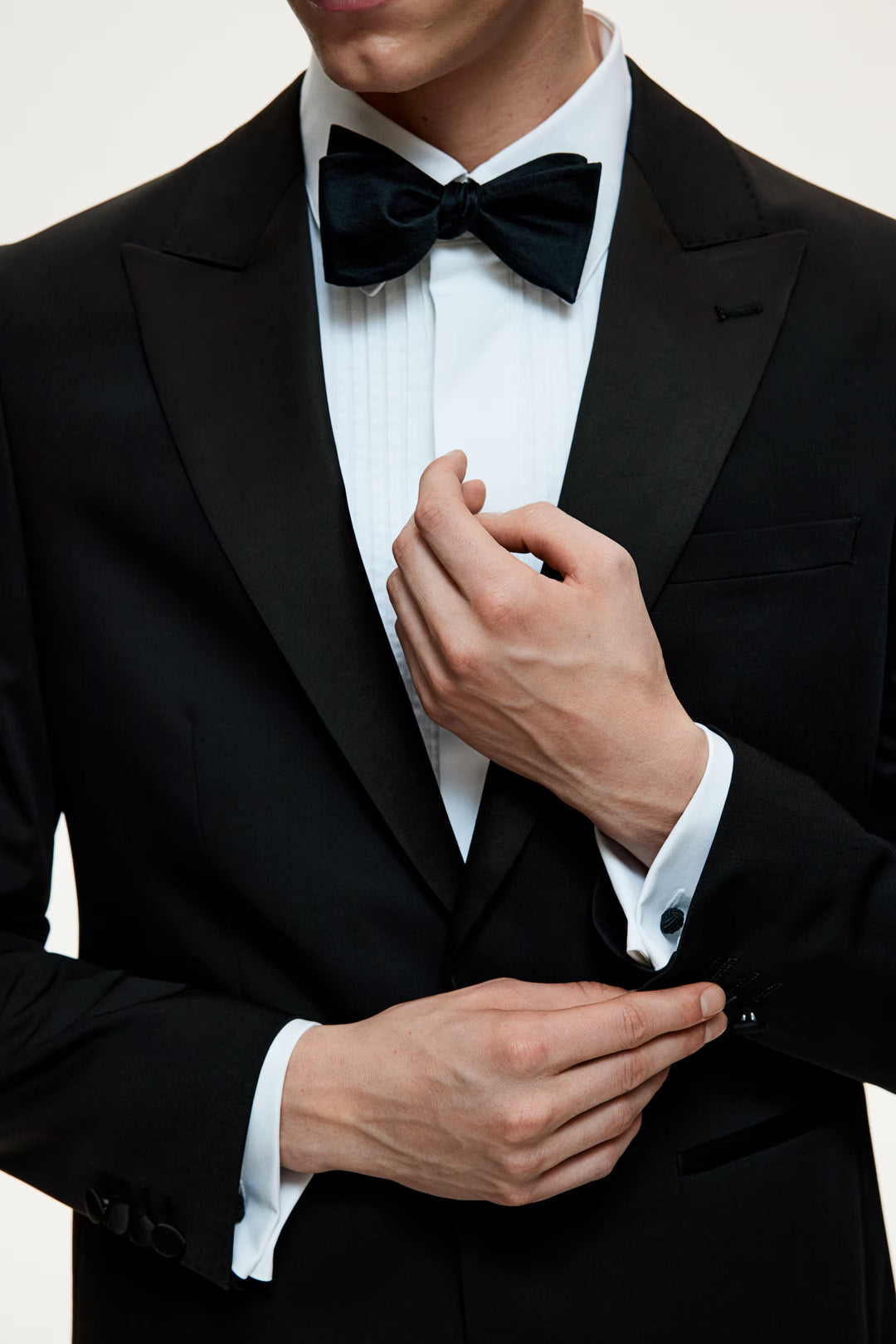 H&M Slim Fit Wool-Blend Tuxedo Jacket