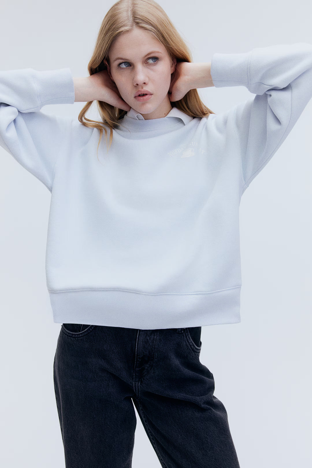 H&M Oversized Sweatshirt with Motif