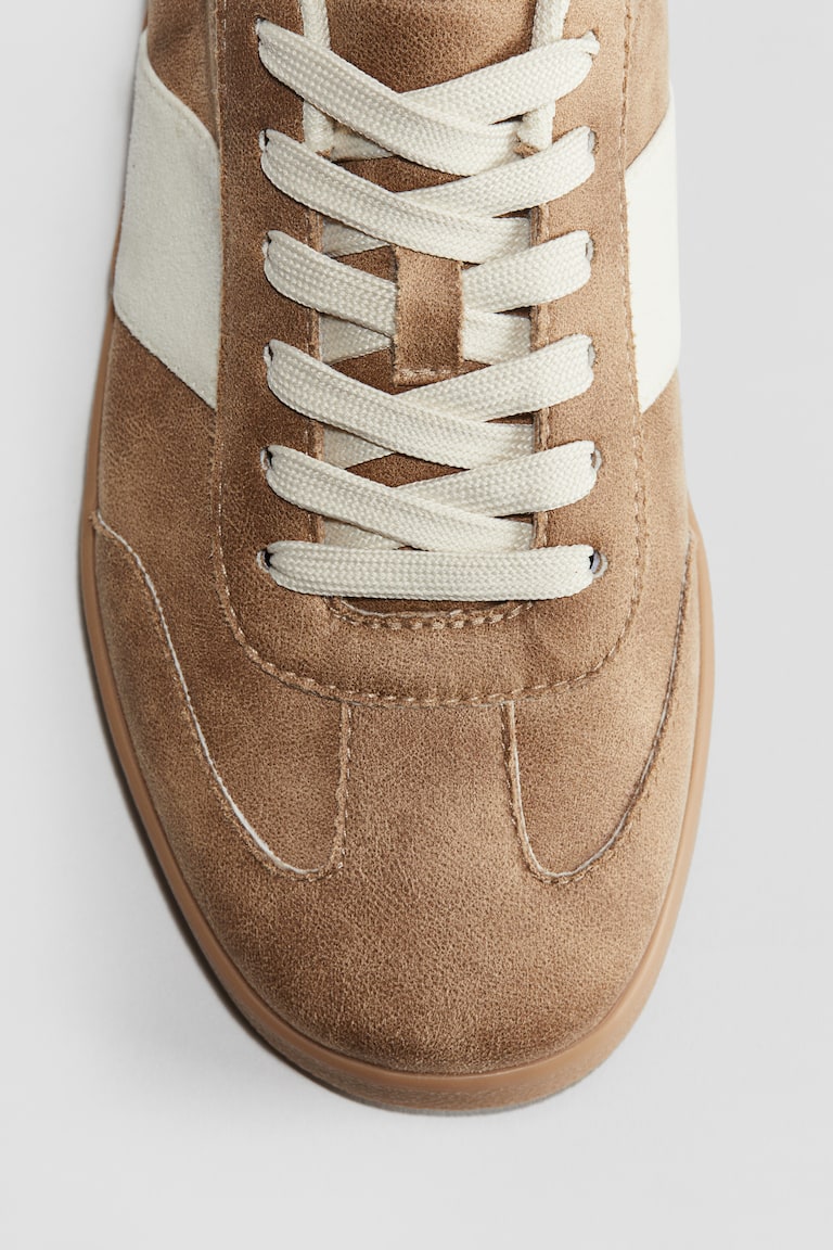 H&M Sneakers