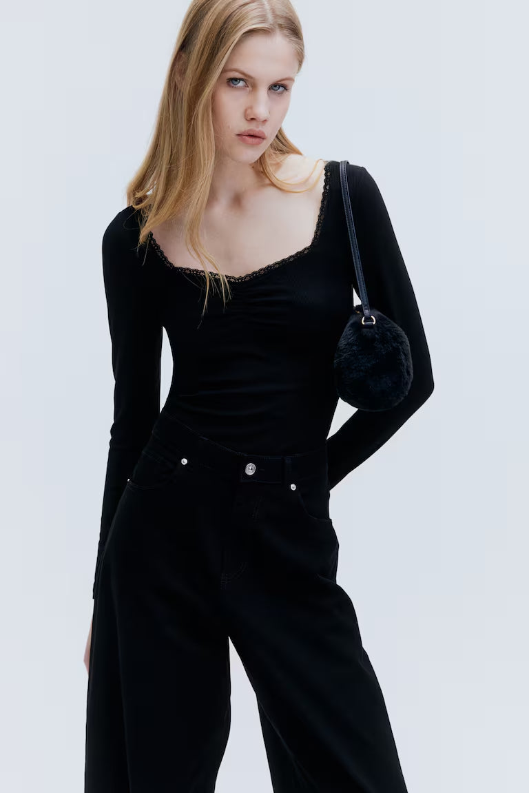 H&M LACE-TRIMMED RIBBED TOP